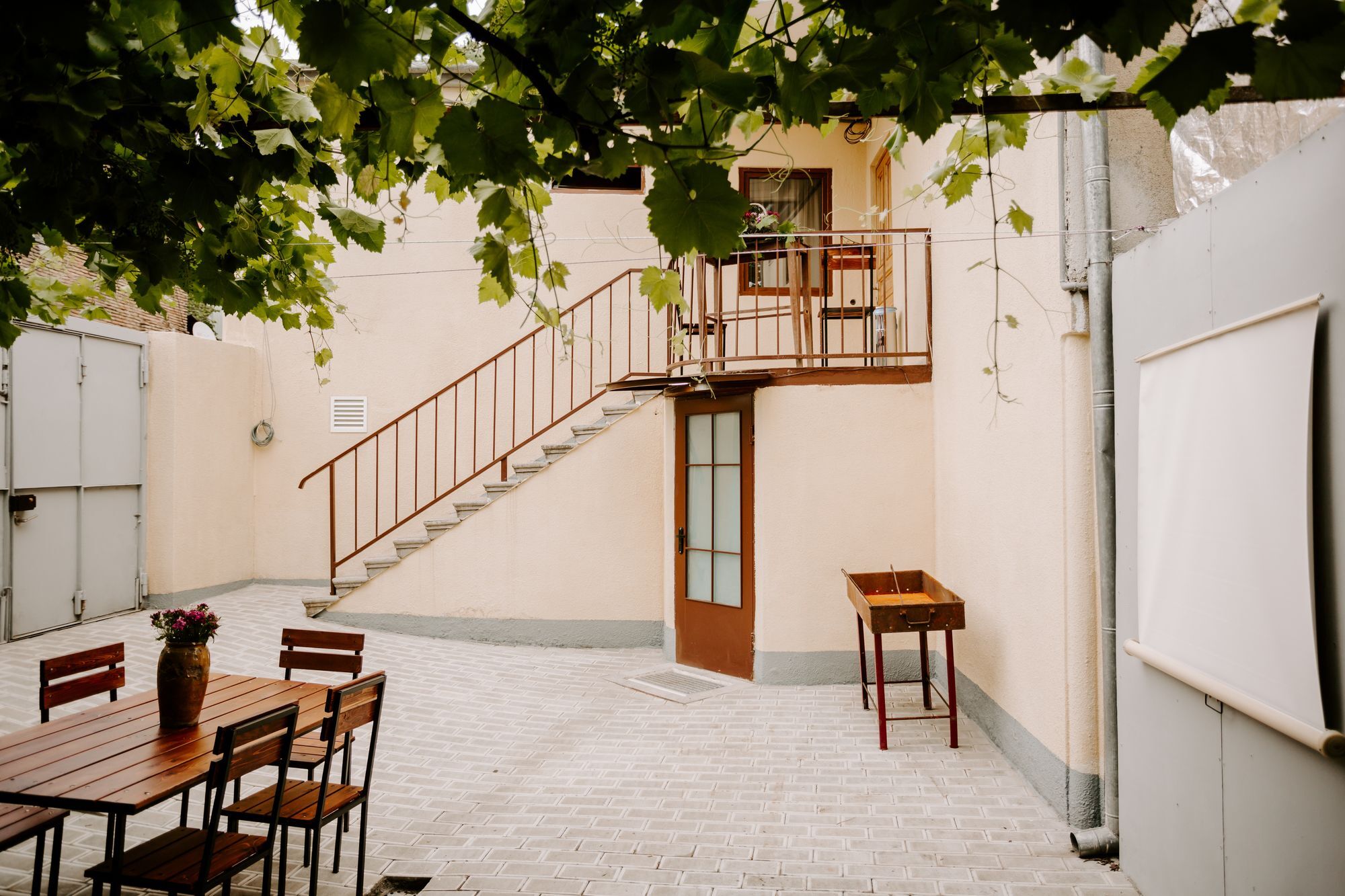 Tbilisi Viking Hostel Екстериор снимка